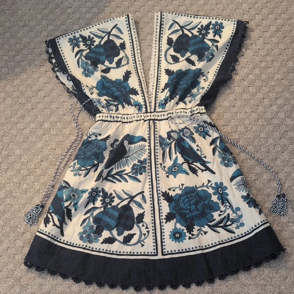 Farm Rio Linen Blend Blue And White Sundress - Picture 1 of 11